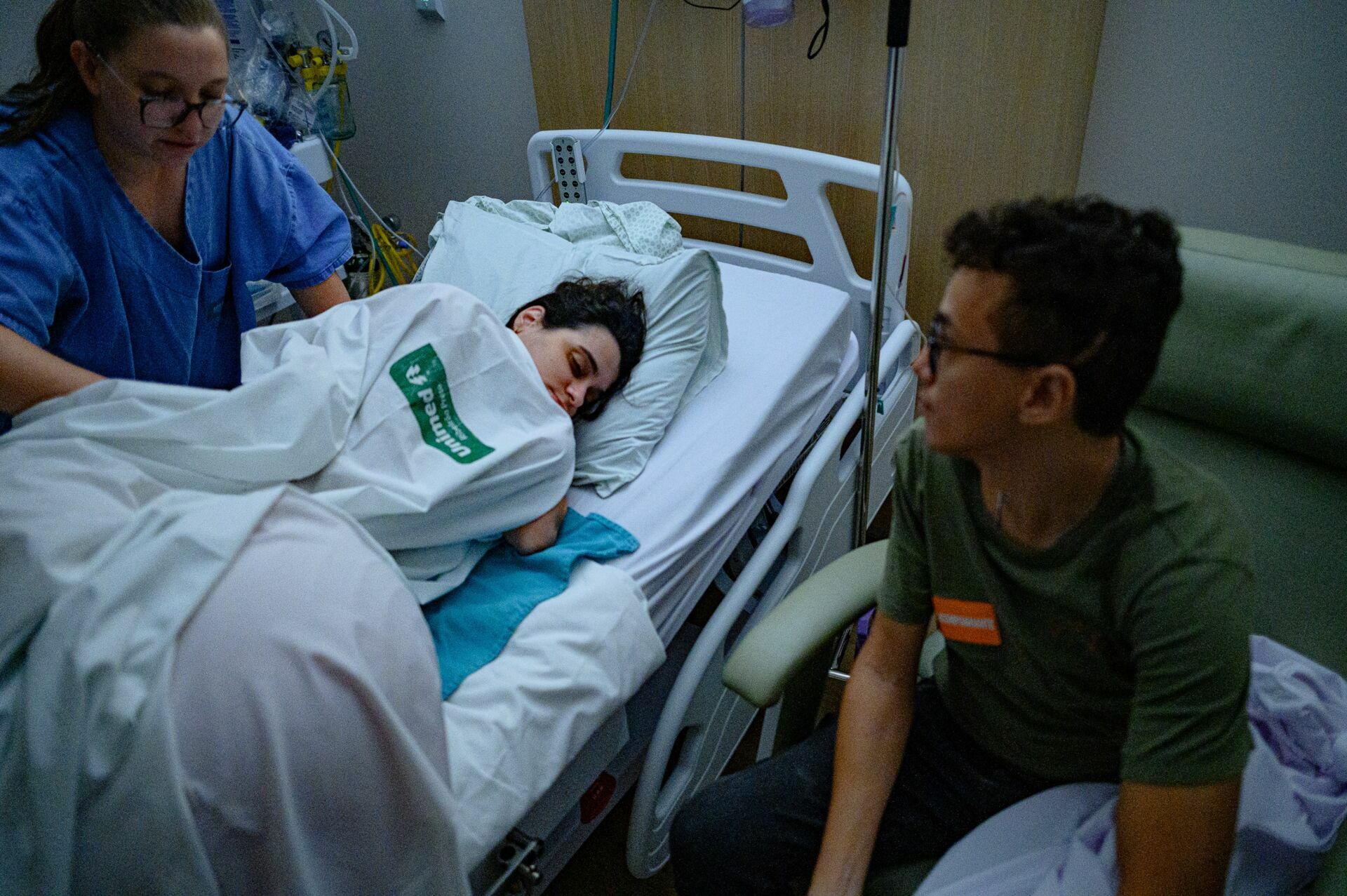 Foto Relato de Parto - Parto Hospitalar - Hospital Unimed Ribeirão Preto - Parto Joaquim por Nicolle Foto Relato de Parto - Parto Hospitalar - Hospital Unimed Ribeirão Preto - Parto Joaquim por Nicolle - Imagem 18